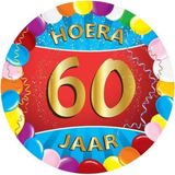 50x stuks Gekleurde bierviltjes/onderzetters 60 jaar - leeftijd feestartikelen versieringen 60 jarige