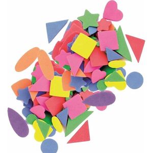 Foam rubberen figuren gekleurd - 240x stuks - knutselen met rondjes - driehoeken - sterren