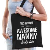 Awesome nanny / geweldige oppas cadeau katoenen tas zwart voor dames - kado tas /  beroepen / tasje / shopper