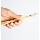 Bamboe tandenborstels (4 stuks) | Gemaakt van duurzaam bamboe | Plasticvrij | 100% biologisch afbreekbare verpakking