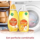Robijn Klein & Krachtig vloeibaar wasmiddel Color Zwitsal 665 ml (8 flessen - 152 wasbeurten)