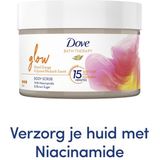 Dove Bath Therapy Glow - Body Scrub - 295 ml