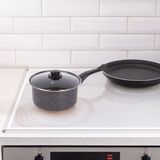 Benson Steelpan - Marmerlook - Antiaanbaklaag - Inclusief Deksel - 20 cm