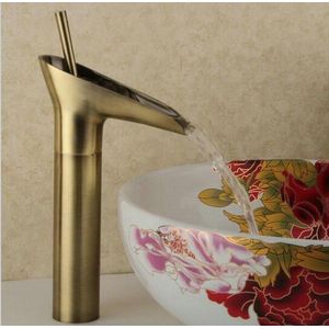 en retail Waterval Badkamer Golden Kraan Enkel Handvat Vanity Sink Mengkraan kraan HJ-7660