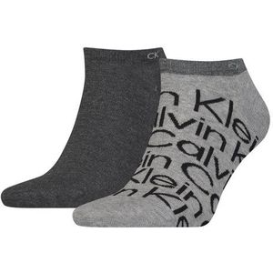 Calvin Klein Jeans Sneakersocken "CK MEN SNEAKER 2P ALL OVER PRINT", (2 Paar), Verstärkte Ferse und Spitze für zusätzliche Strapazierfähigkeit