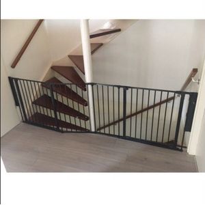 BabyDan Flex 2 x Deur Traphekje (90 - 218 cm) | Zwart | Schroefhekje | Overloop