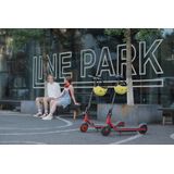 Ninebot - eKickScooter ZING C15E - Elektrische Step - Zwart - Rode Accenten