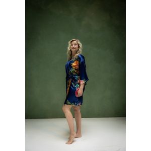 Dames Kimono satijn - Bestseller - blauw met bloemen - kort model - maat one size S/M/L - ochtendjas lingerie