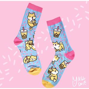 Hondensokken - Shiba Inu Hond en Boba Tea - Kawaii Harajuku Style - Kleurige Grappige Sokken