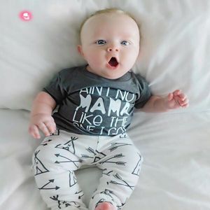 Zomer Pasgeboren Baby Boy Kleding Katoen Brief T-shirt Tops + Broek 2 stuks Outfits Baby Kleding Set Baby Boy kleding Sets