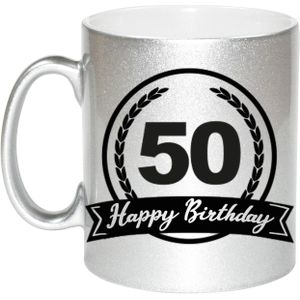 Zilveren Happy Birthday 50 years cadeau mok / beker met wimpel - 330 ml - keramiek - Abraham / Sarah - verjaardags koffiemok / theebeker