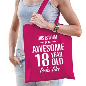 Awesome 18 year / geweldig 18 jaar cadeau tas roze voor dames - Feest Boodschappentassen
