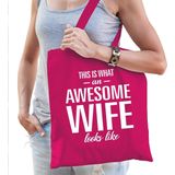 Awesome wife / geweldige vrouw / echtgenote cadeau katoenen tas roze voor dames - kado tas / tasje / shopper