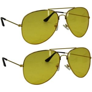 Voordeelset van 2x stuks nachtzicht piloten brillen goudkleurig voor volwassenen - Auto accessoires nachtbril