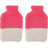 2x Warme winter kruiken met gebreide stoffen hoes roze/cremekleurig 2 liter - warmwaterkruiken