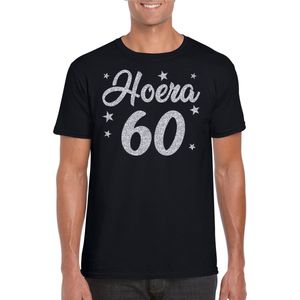 Hoera verjaardag cadeau t-shirt - zilver glitter op zwart - heren - cadeau shirt