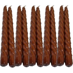 10 stuks bruin glanzend gelakte spiraal dinerkaarsen - twisted candles 230/22 (7 uur)