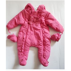 Baby meisje schattige kleine coa