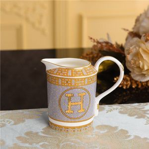 Bone China Koffie Set Europese Thee Set Geschenkdoos Huishoudelijke Luxe Koffie Cup Britse Afternoon Thee Thee Set