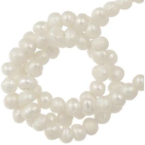 Zoetwaterparels (2 x 1 mm) White (138 Stuks)