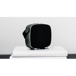 Lemus - SIA black - topklasse draadloze bluetooth speaker met aux-in - Deens Design
