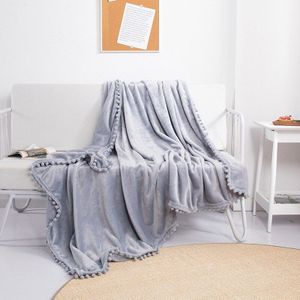 Thuis Textiel Flanel Wollen Deken Warm Zacht Koraal Fleece Deken Beddengoed Volwassen Effen Bed Cover Sofa Bed Cover Met Kwastje bal