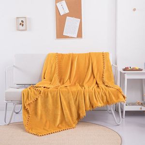 Thuis Textiel Flanel Wollen Deken Warm Zacht Koraal Fleece Deken Beddengoed Volwassen Effen Bed Cover Sofa Bed Cover Met Kwastje bal