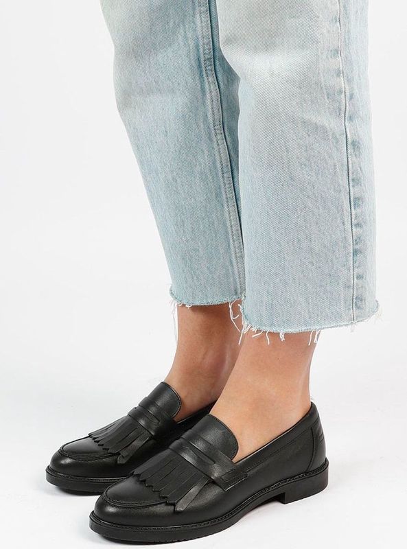 Sacha Leren Loafers met Franjes Zwart