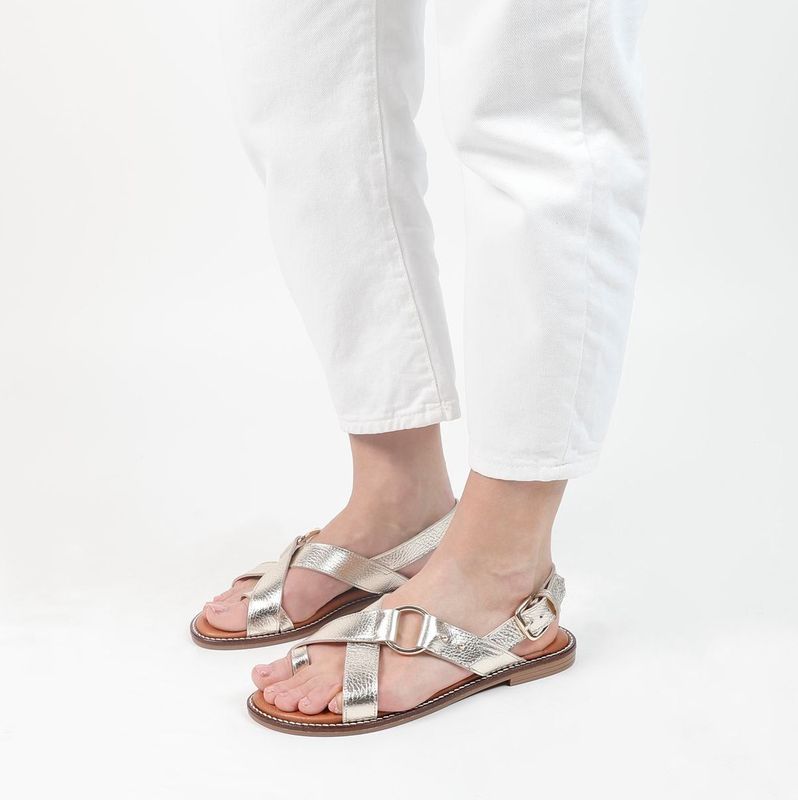 No Stress - Dames - Gouden leren sandalen met gevlochten band