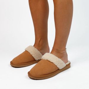 Manfield Suède Pantoffels Cognac