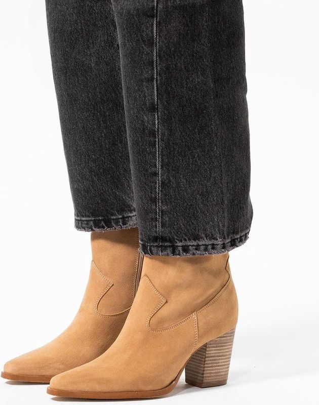 Manfield - Enkellaarsjes - Beige - Suède - Blokhak 7 cm