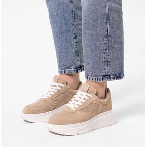 Manfield - Sneakers - Beige - Suède - Vetersluiting - Chunky Zool