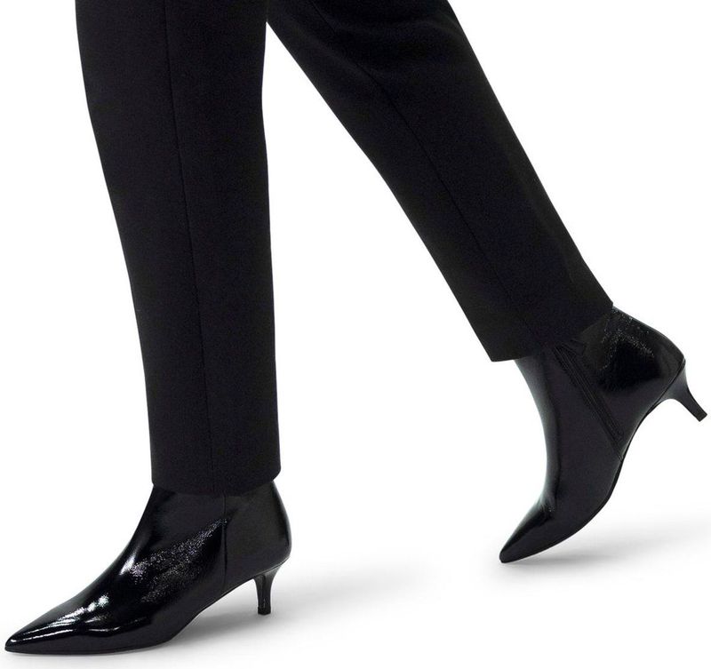 Manfield - Zwarte Enkellaarsjes - Lakleer - Hak 5 cm