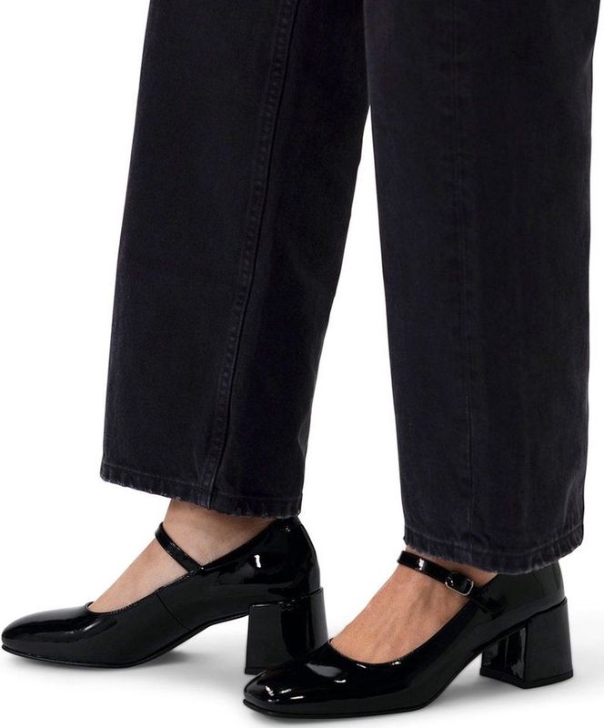 Manfield - Zwarte Lakleren Mary Jane Pumps - Hak 6 cm - Gespsluiting