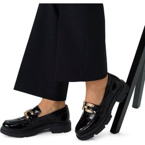 Manfield - Dames - Zwarte Lakleren Loafers - Dikke Zool - Gouden Chain