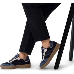 Manfield - Sneakers - Blauw - Suède - Met Contrasterende Details