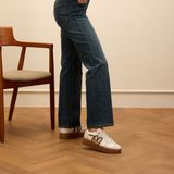 Manfield - Dames - Witte Leren Sneakers - Leopard Details - Dikke Zool 4 cm