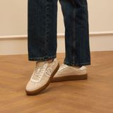 Manfield - Dames - Witte Sneakers - Leren - Rode Details - Bruine Zool 3 cm