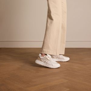 Manfield - Sneakers - Wit - Leren - Suède Details, Plateauzool 4 cm