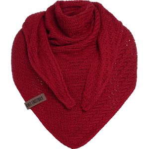Knit Factory Sally Gebreide Omslagdoek - Driehoek Sjaal Dames - Dames sjaal - Wintersjaal - Stola - Wollen sjaal - Rode sjaal - Bordeaux - 220x85 cm - Grof gebreid