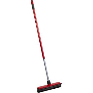 Rubberen bezem / kappersbezem met telescoopsteel en wisser - rood - breed 30 cm - schoonmaakartikelen / bezems