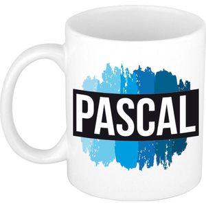 Naam cadeau mok / beker Pascal met blauwe verfstrepen 300 ml