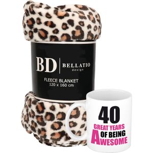 Cadeau verjaardag 40 jaar vrouw - Fleece plaid/deken luipaard print met 40 great years awesome mok