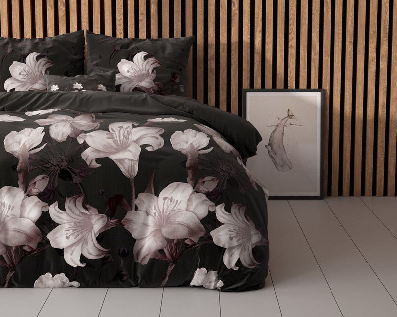 Sleeptime Dark Flower Dekbedovertrek - 140 x 200/220 + 1 60 x 70 cm kussensloop - Zwart