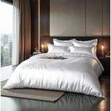 Sleeptime dekbedovertrek Glossy Wit 140 x 220 cm