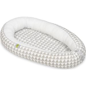 Babynest - baby nestje - 0-8 maanden - 100% katoen - 82x54cm - wit/grijze driehoeken - wit