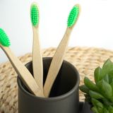 Sence - Bamboo Tandenborstel - Medium - Set van 3 Stuks!!- Groen.