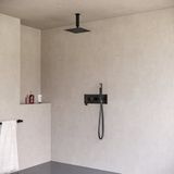 Vierkante inbouw regendouche met plafond arm 25cm douchekop mat zwart tweeknops bediening