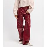 Refined Department - Esmee R2509180762 - Imitatieleer Broek - Bordeaux - Wide Pants