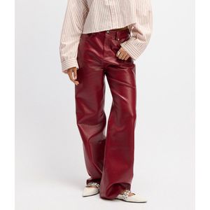 Refined Department - Esmee R2509180762 - Imitatieleer Broek - Bordeaux - Wide Pants